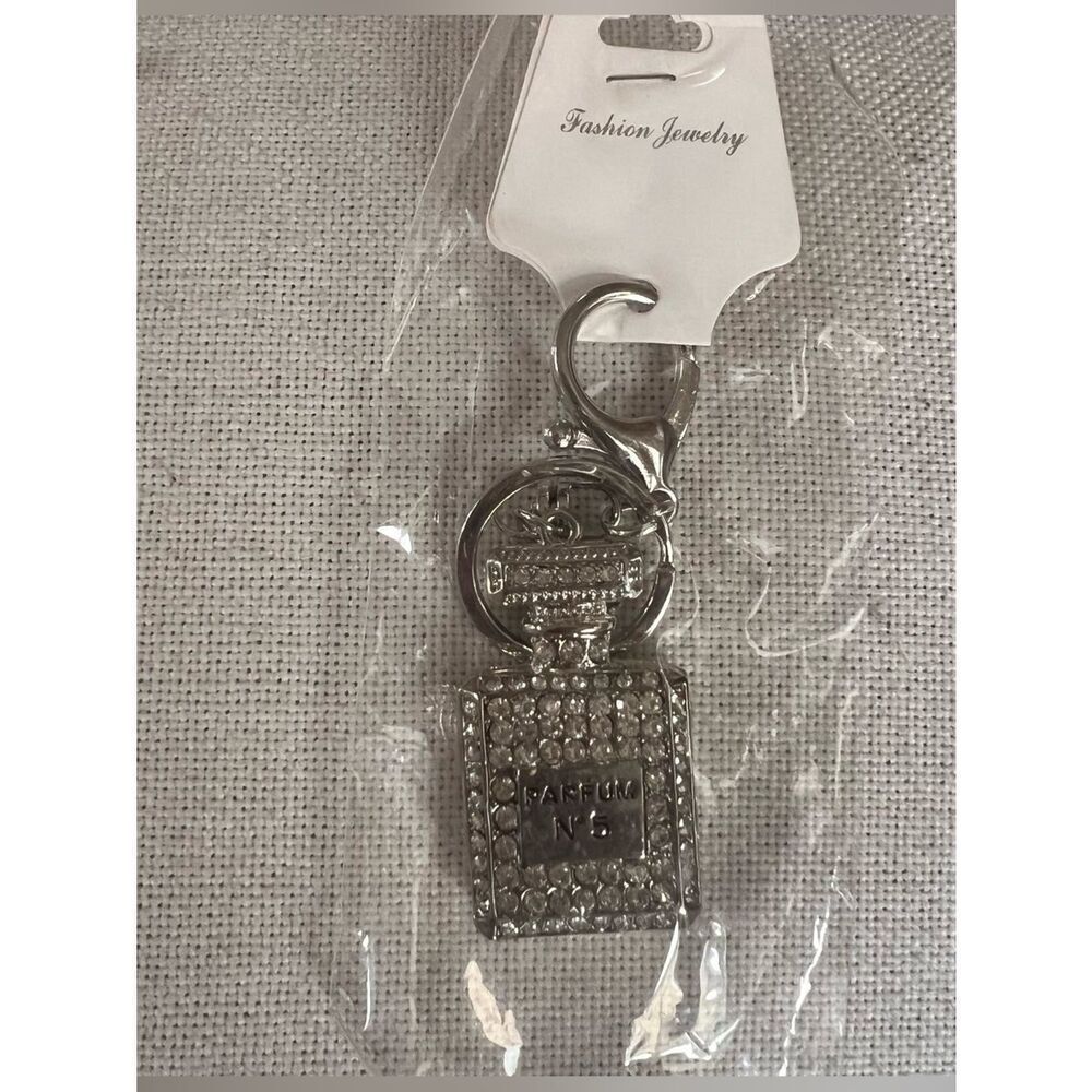 Elegant Crystal-Embellished Parfum Silver Keychain Bag Charm NEW